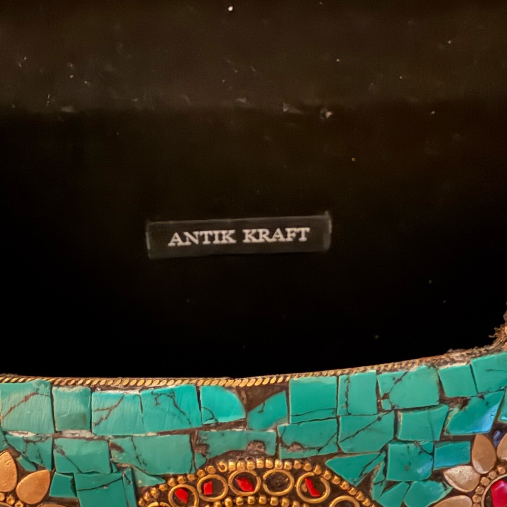 Antik Kraft mosaic crossbody bag with gold tone accents and chain strap - Picture 8 of 13